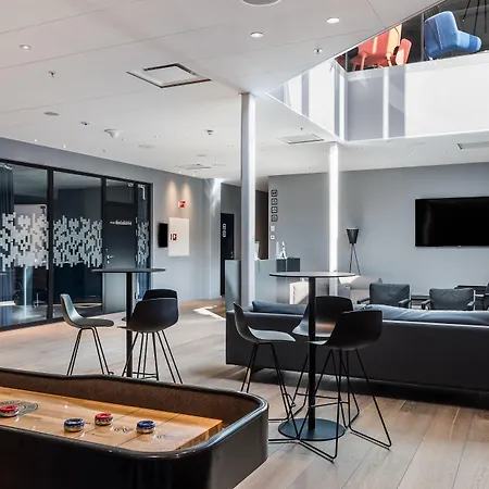 Quality Pond Hotell 3*
