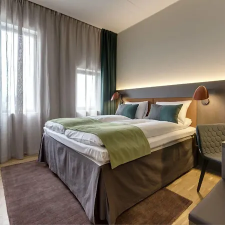 Quality Pond Hotell 3*
