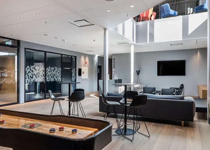 Quality Pond Hotel 3*